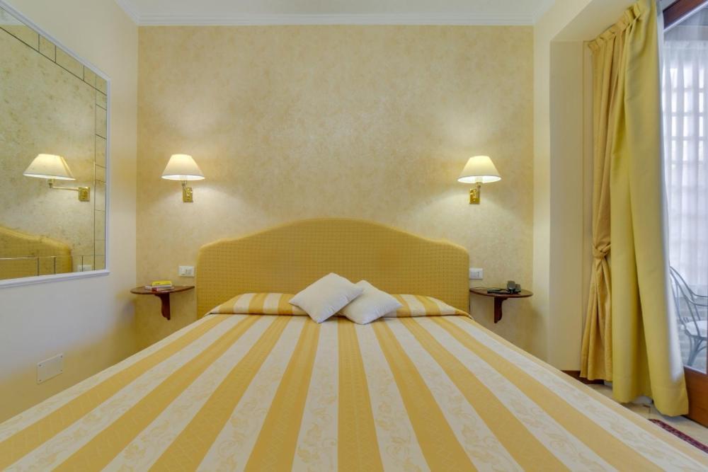 Hotel La Meridiana Lido di Venezia Exterior photo