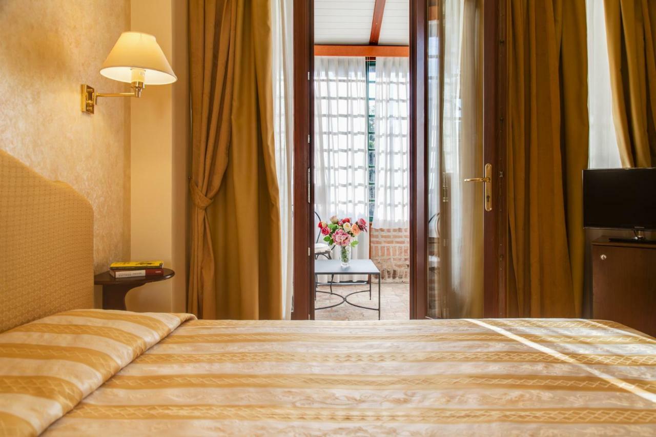 Hotel La Meridiana Lido di Venezia Exterior photo