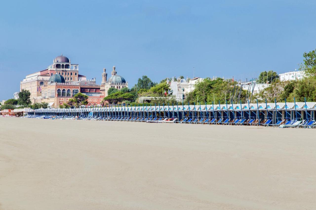 Hotel La Meridiana Lido di Venezia Exterior photo
