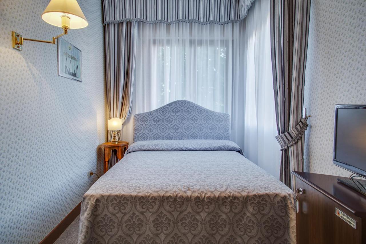 Hotel La Meridiana Lido di Venezia Exterior photo